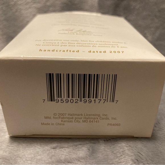 🎄(bundle 3 items for $30 )2007 Hallmark Keepsake Ornament 
Welcome me Friends! - Picture 5 of 6